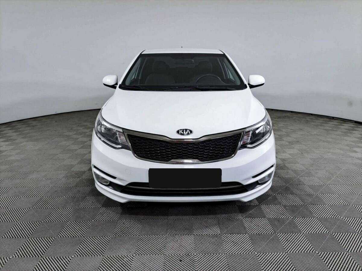 Kia Rio с пробегом — 2016 год. Фото: #1