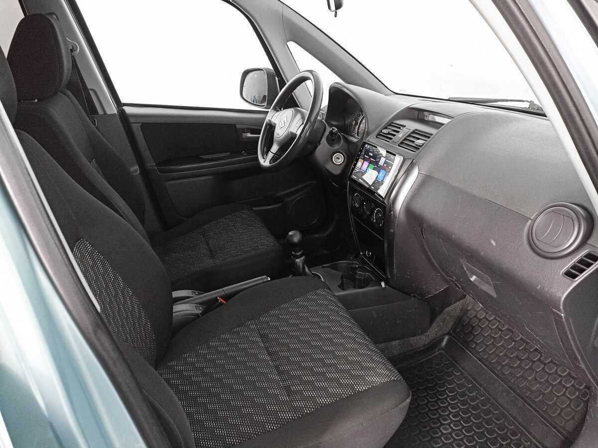 Suzuki SX4 с пробегом — 2008 год. Фото: #8