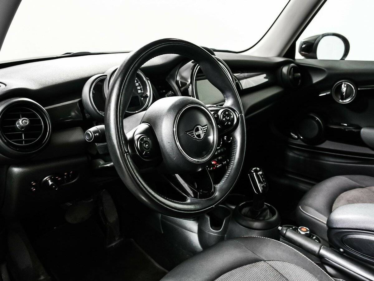 Mini Hatch с пробегом — 2020 год. Фото: #12