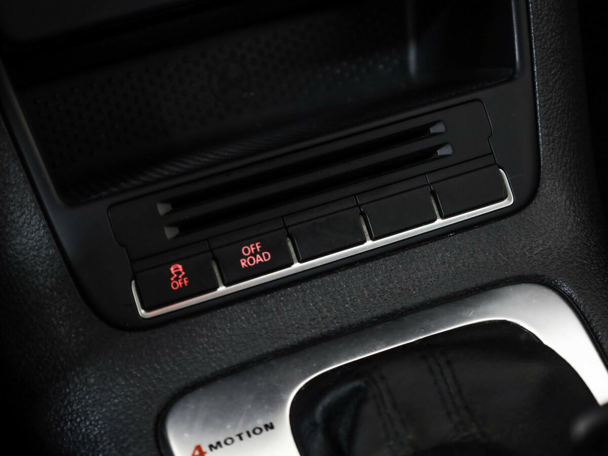 Volkswagen Tiguan с пробегом — 2011 год. Фото: #15