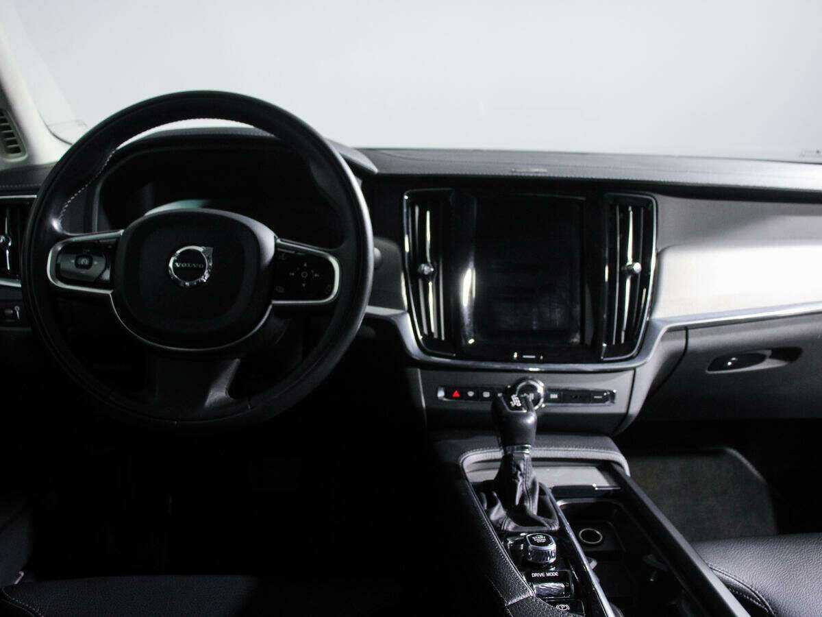 Volvo S90 с пробегом — 2020 год. Фото: #9
