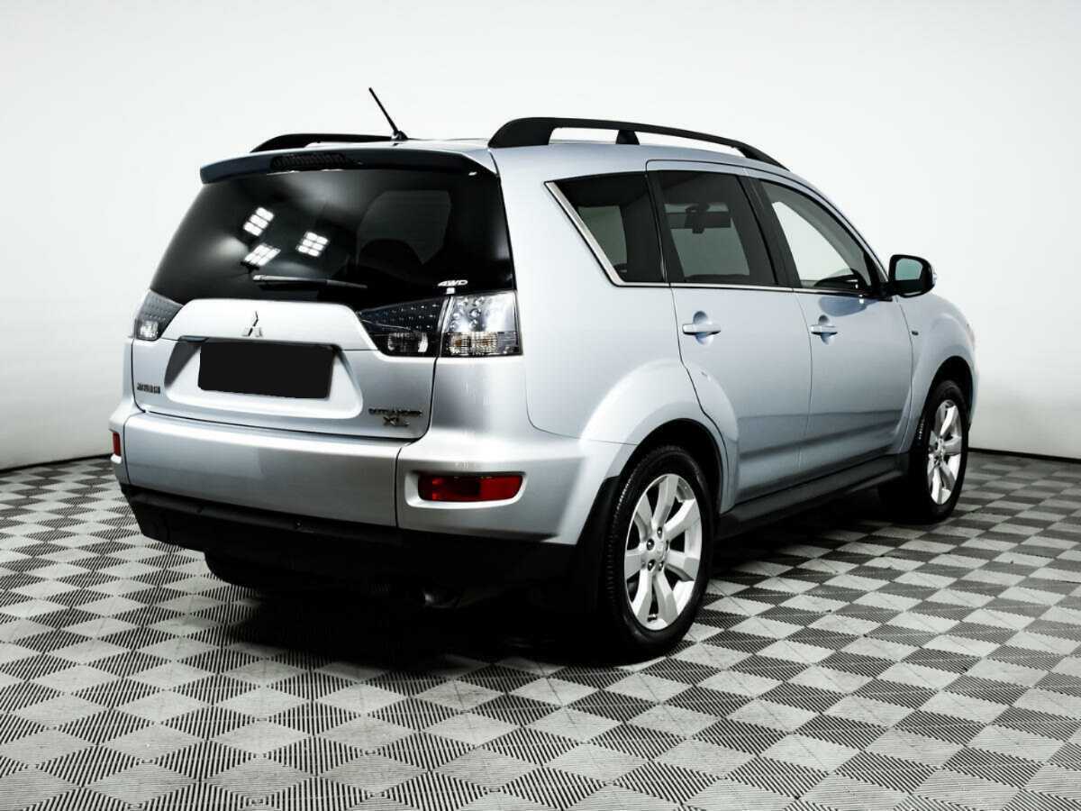 Mitsubishi Outlander с пробегом — 2011 год. Фото: #4