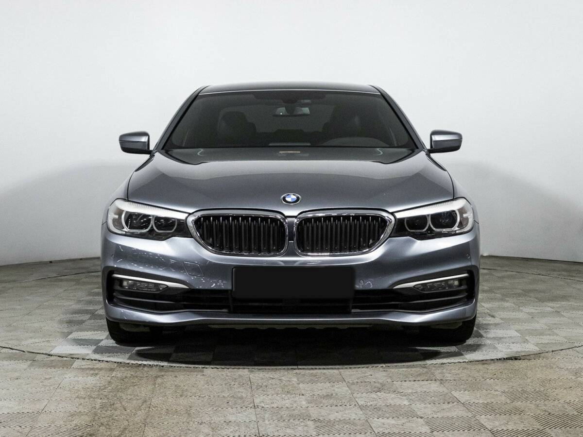 BMW 5 серии с пробегом — 2017 год. Фото: #1