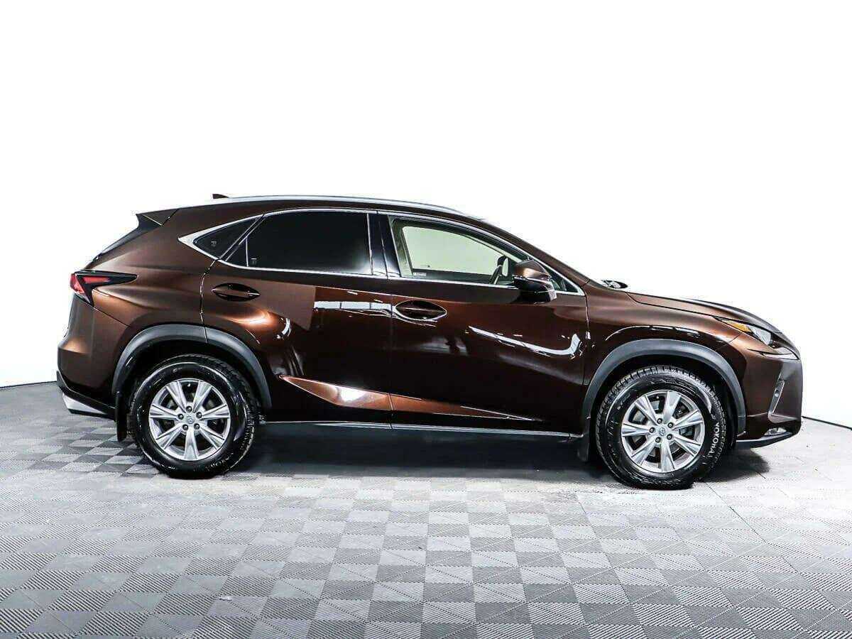 Lexus NX с пробегом — 2018 год. Фото: #3
