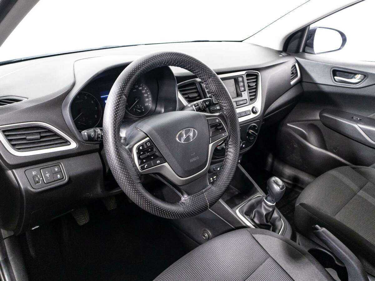 Hyundai Solaris с пробегом — 2017 год. Фото: #10
