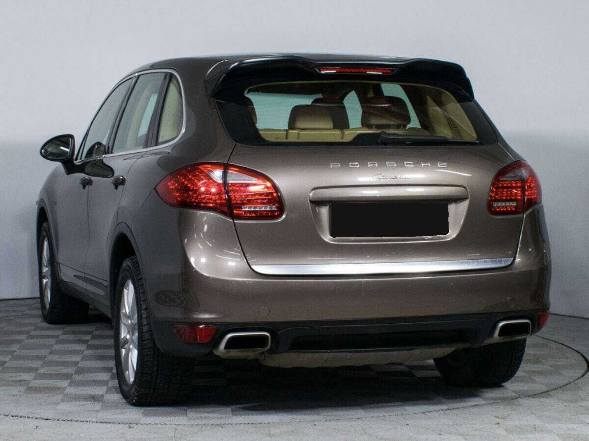 Porsche Cayenne с пробегом — 2013 год. Фото: #6