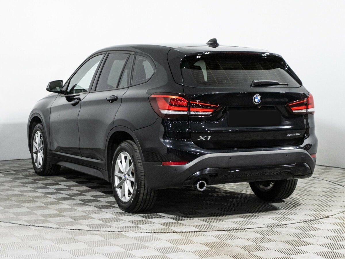 BMW X1 с пробегом — 2020 год. Фото: #6