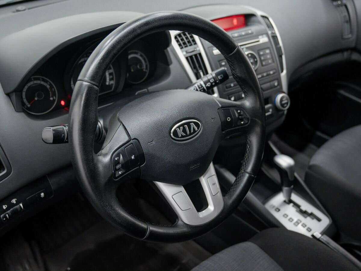 Kia Ceed с пробегом — 2010 год. Фото: #16