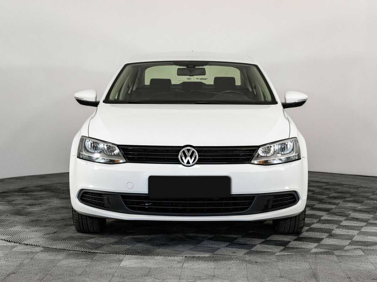 Volkswagen Jetta с пробегом — 2013 год. Фото: #1