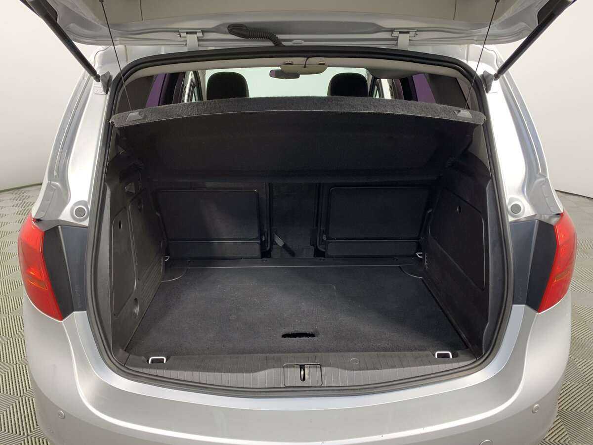 Opel Meriva с пробегом — 2013 год. Фото: #8