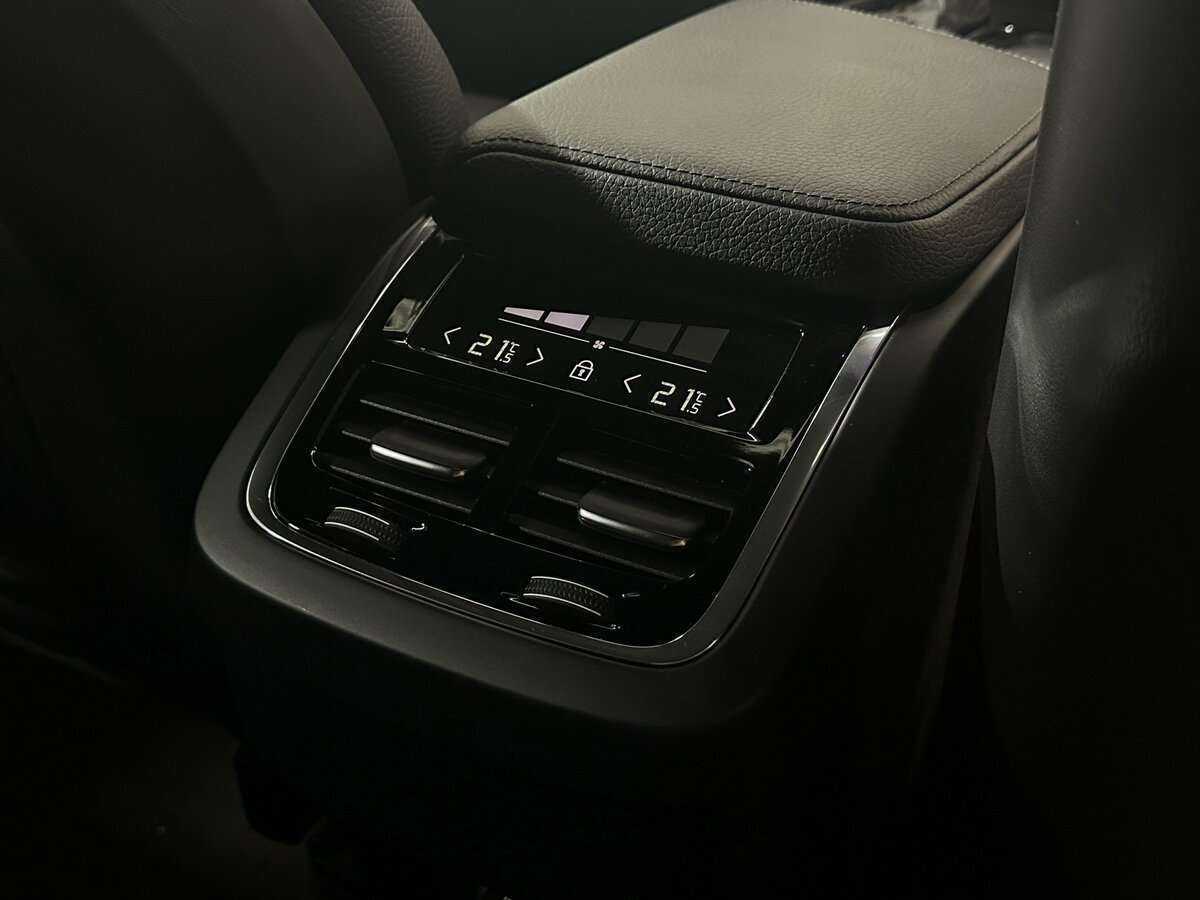 Volvo XC60 с пробегом — 2019 год. Фото: #18