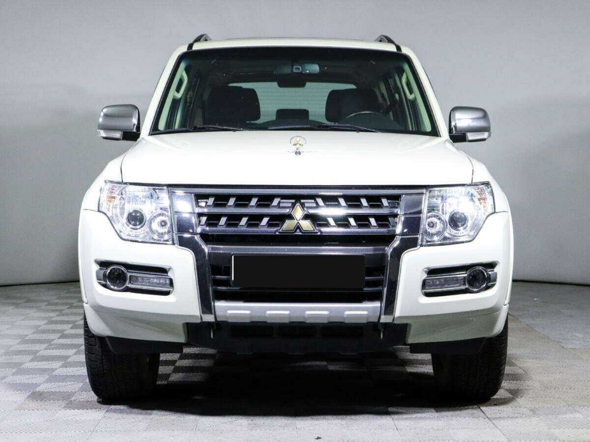 Mitsubishi Pajero с пробегом — 2021 год. Фото: #1