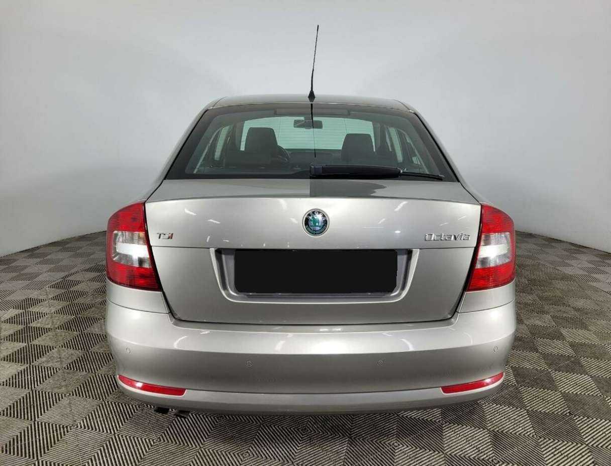Skoda Octavia с пробегом — 2010 год. Фото: #2