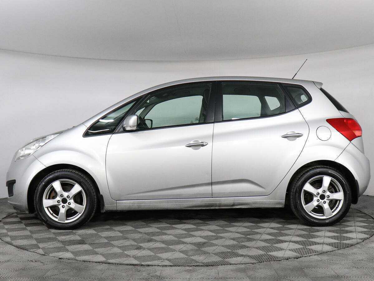 Kia Venga с пробегом — 2013 год. Фото: #7