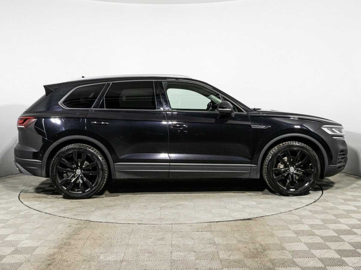 Volkswagen Touareg с пробегом — 2019 год. Фото: #3