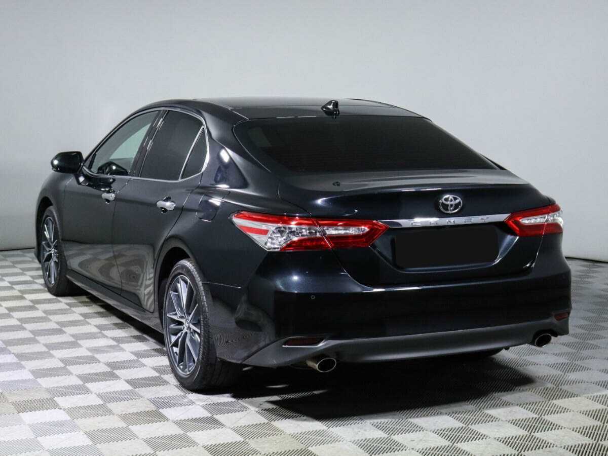 Toyota Camry с пробегом — 2023 год. Фото: #5