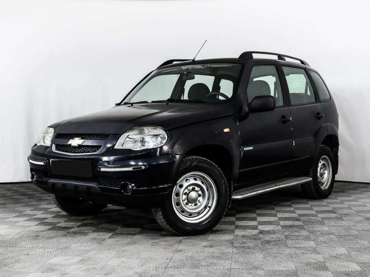 Chevrolet Niva с пробегом — 2010 год. Фото: #0