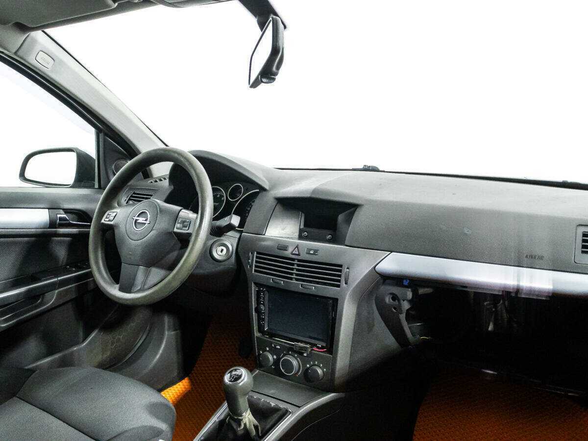 Opel Astra с пробегом — 2005 год. Фото: #8