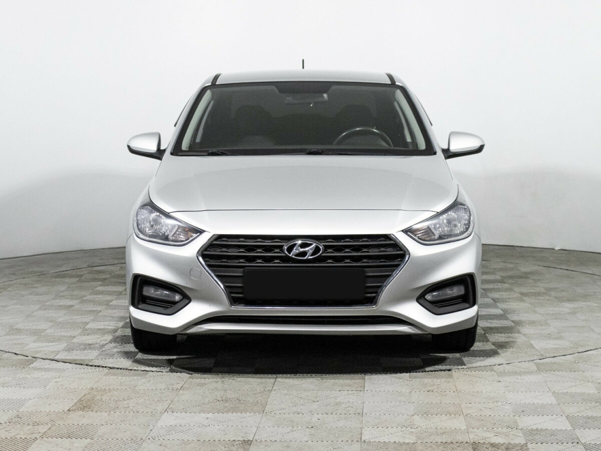 Hyundai Solaris с пробегом — 2019 год. Фото: #1