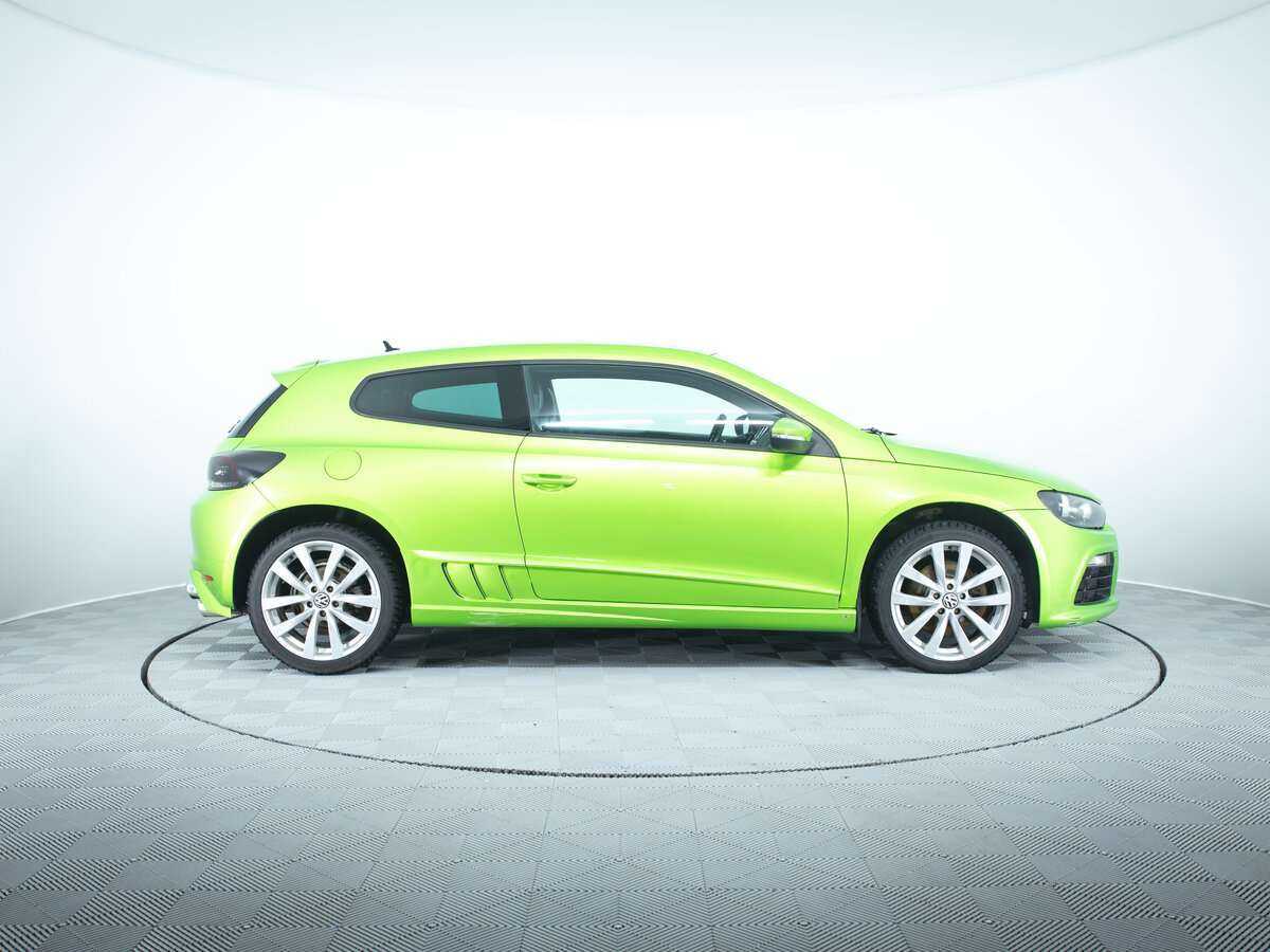 Volkswagen Scirocco с пробегом — 2011 год. Фото: #3