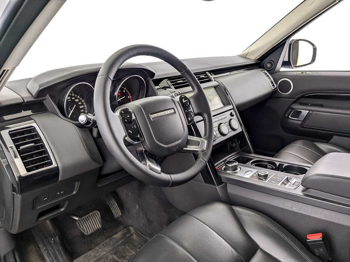 Land Rover Discovery с пробегом — 2019 год. Фото: #15
