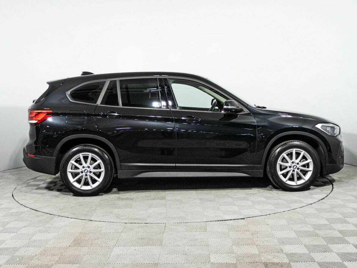 BMW X1 с пробегом — 2020 год. Фото: #3