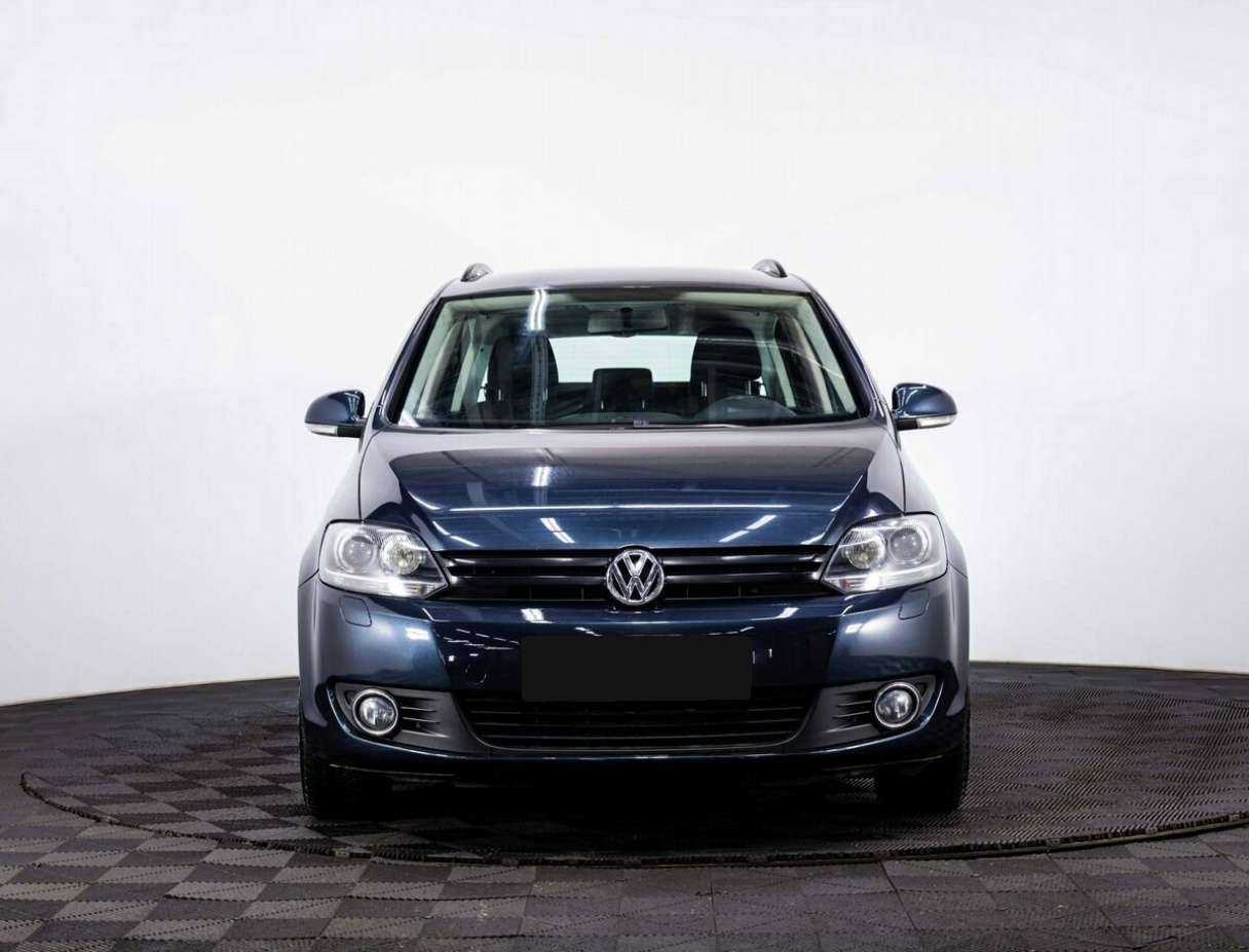 Volkswagen Golf Plus с пробегом — 2011 год. Фото: #1