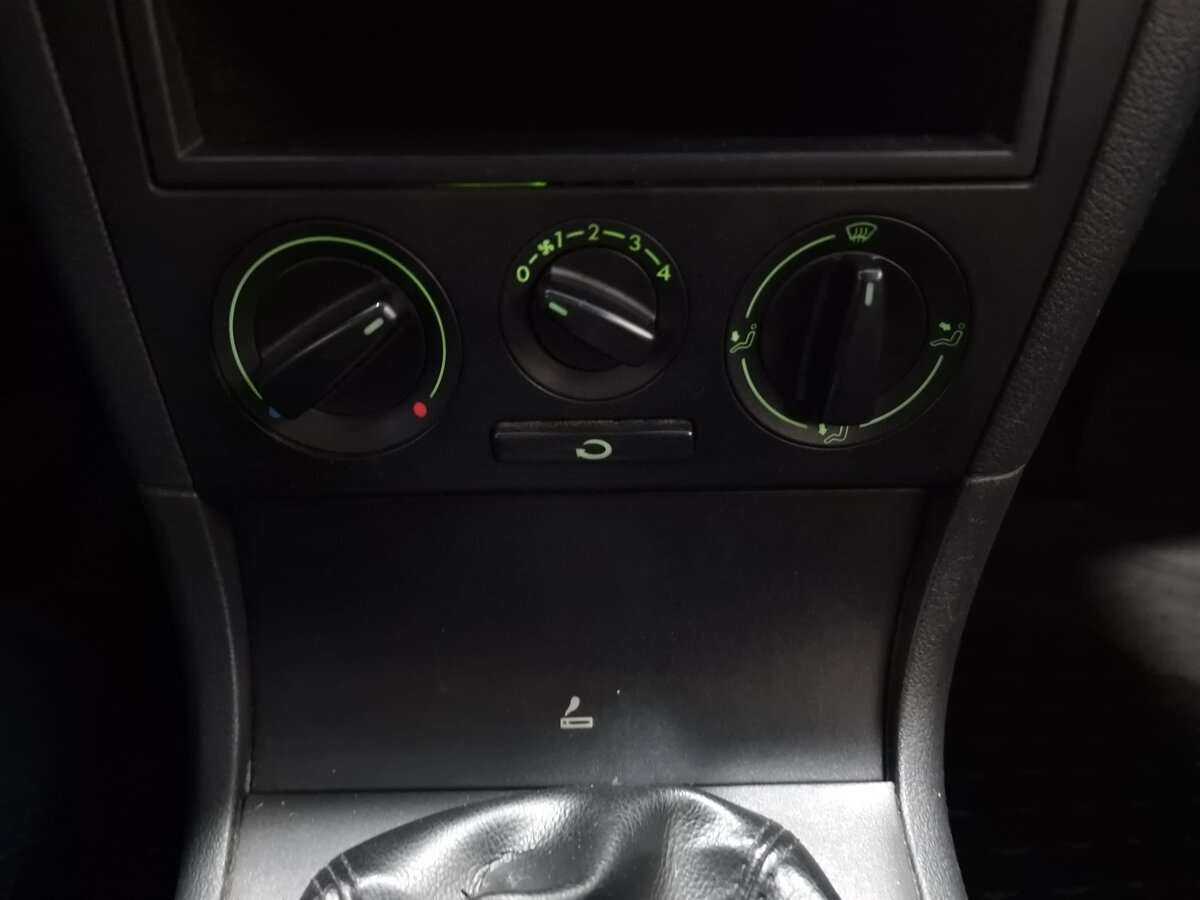 Skoda Octavia с пробегом — 2007 год. Фото: #15
