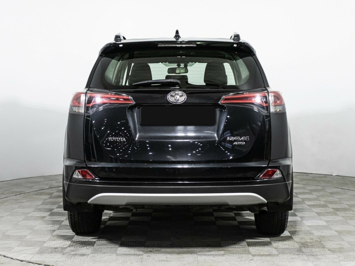 Toyota RAV4 с пробегом — 2016 год. Фото: #5