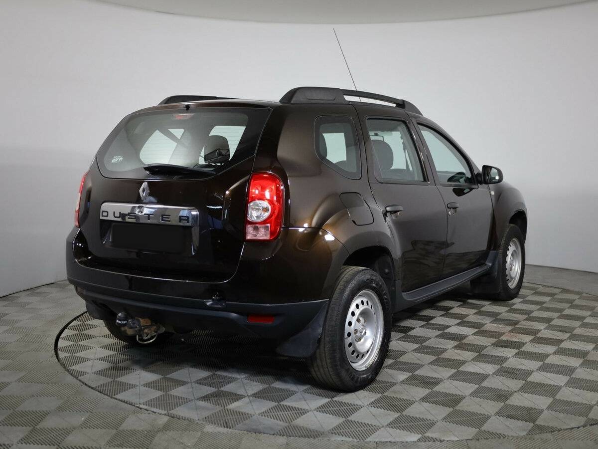 Renault Duster с пробегом — 2014 год. Фото: #4