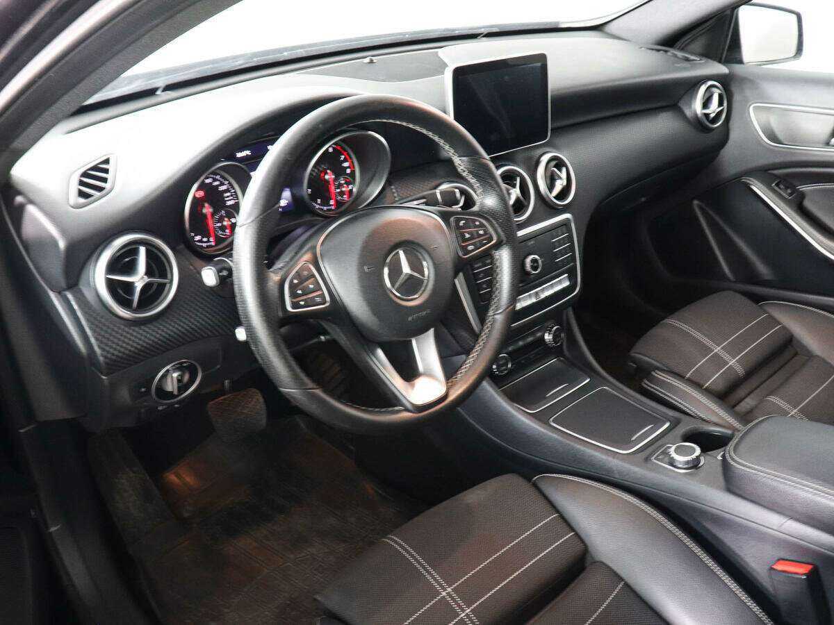 Mercedes-Benz A-Класс с пробегом — 2016 год. Фото: #8