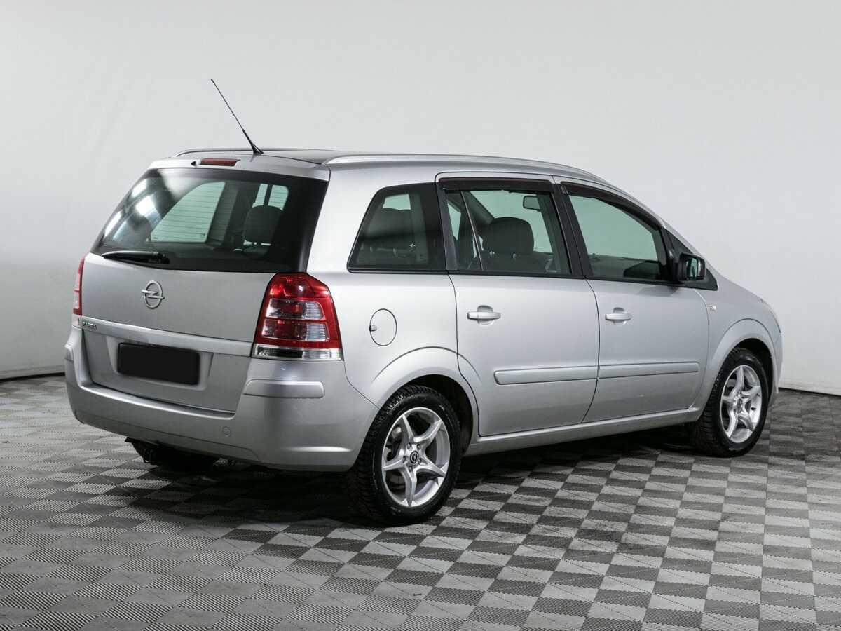 Opel Zafira с пробегом — 2013 год. Фото: #3