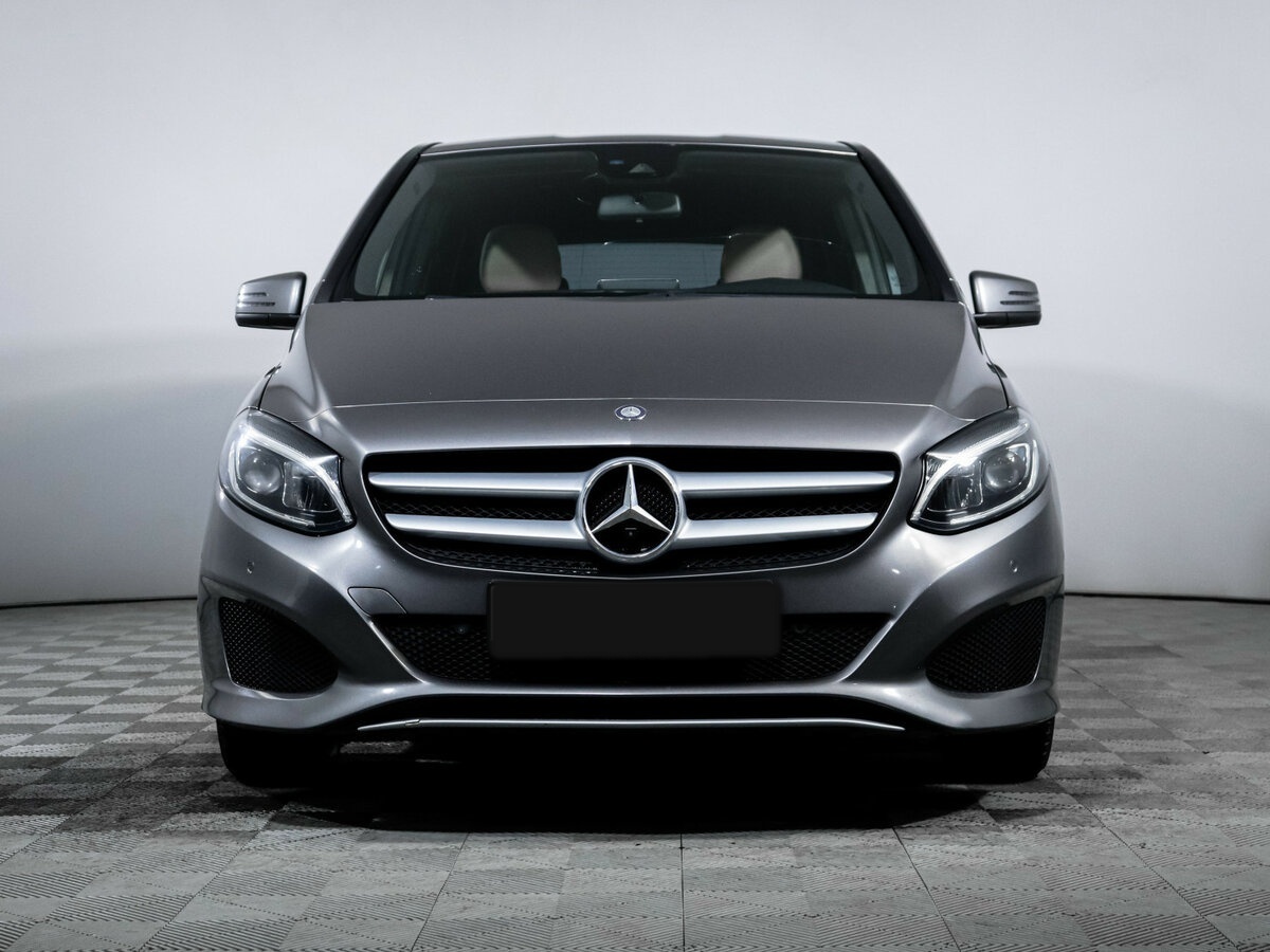 Mercedes-Benz B-Класс с пробегом — 2015 год. Фото: #1