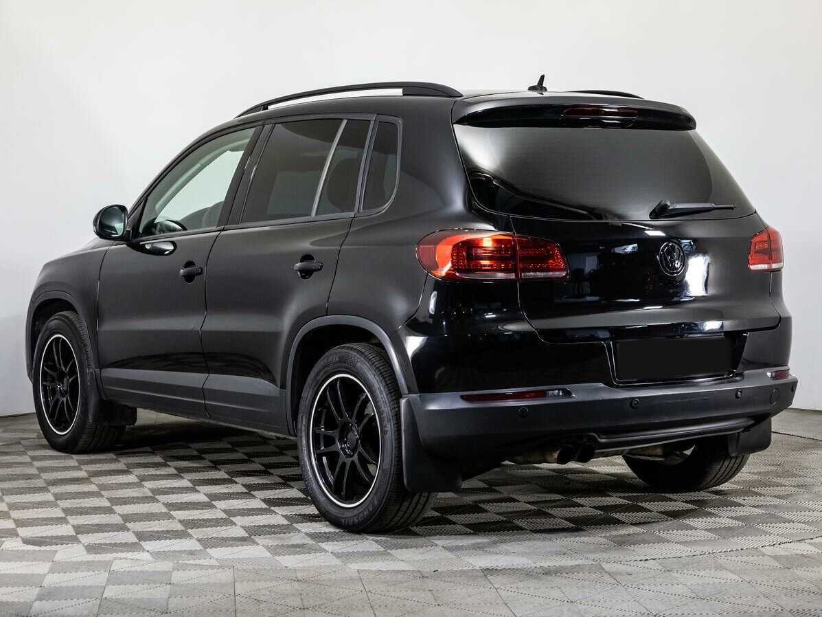 Volkswagen Tiguan с пробегом — 2015 год. Фото: #5