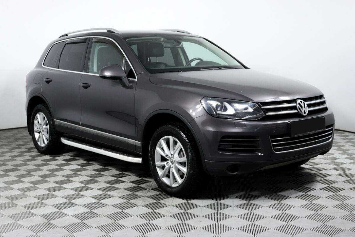 Volkswagen Touareg с пробегом — 2011 год. Фото: #2