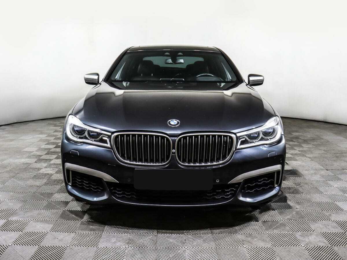 BMW 7 серии с пробегом — 2017 год. Фото: #0