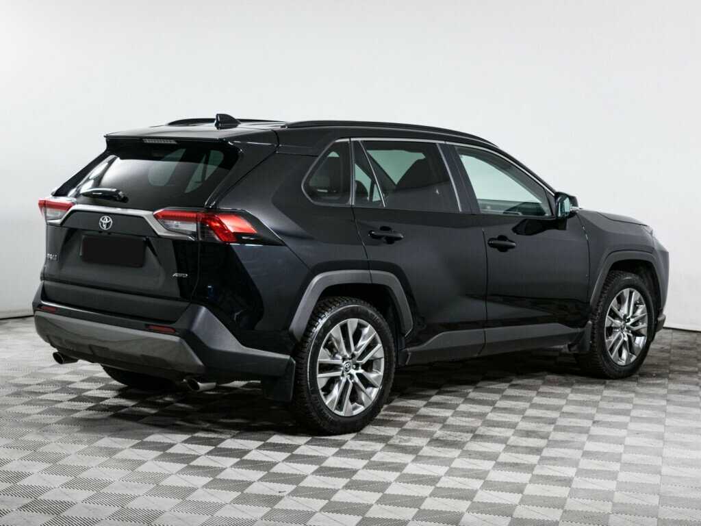 Toyota RAV4 с пробегом — 2021 год. Фото: #3