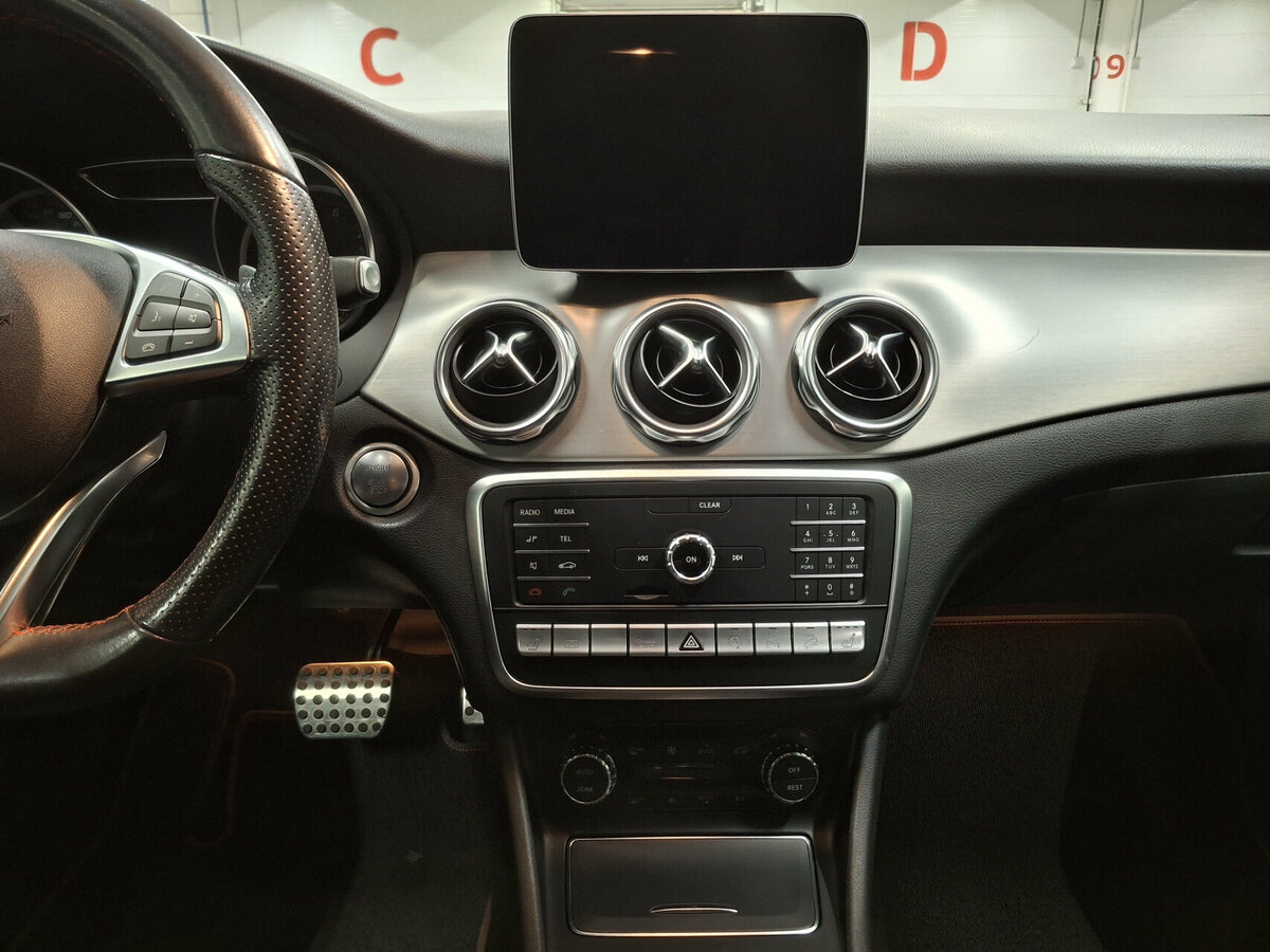 Mercedes-Benz GLA с пробегом — 2019 год. Фото: #14