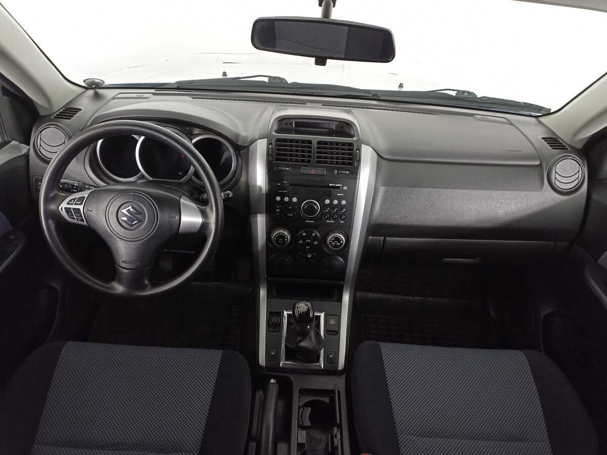 Suzuki Grand Vitara с пробегом — 2008 год. Фото: #9