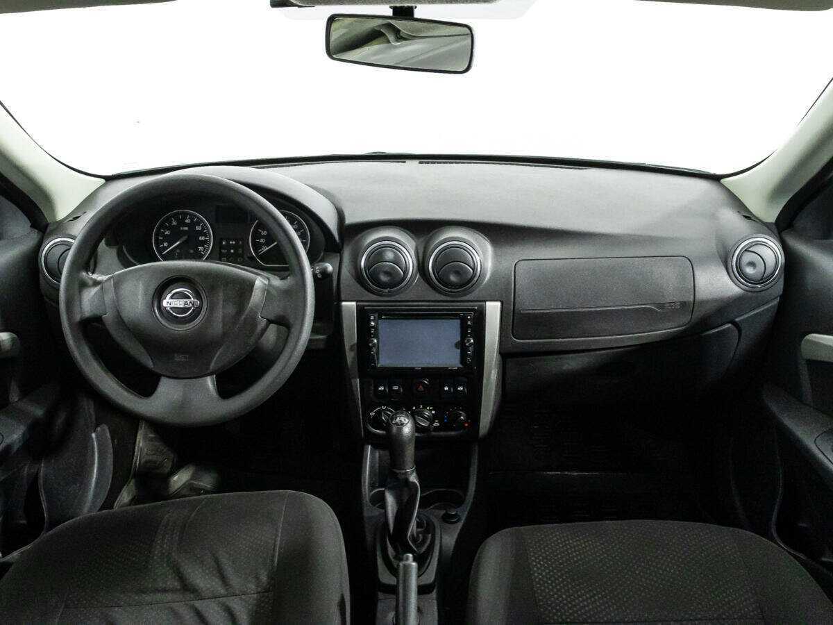 Nissan Almera с пробегом — 2014 год. Фото: #8
