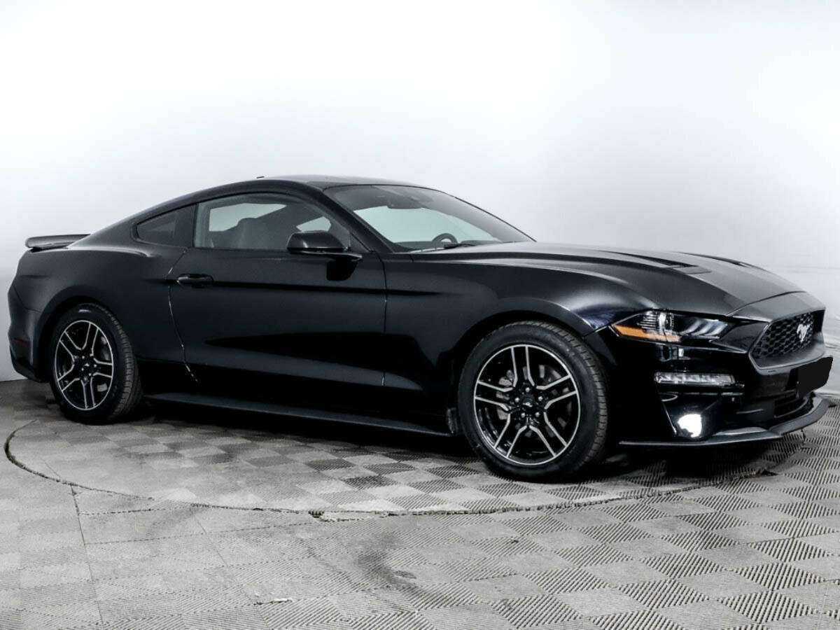 Ford Mustang с пробегом — 2021 год. Фото: #2