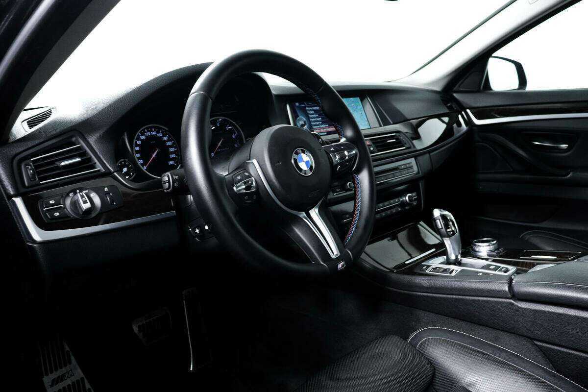 BMW 5 серии с пробегом — 2014 год. Фото: #12