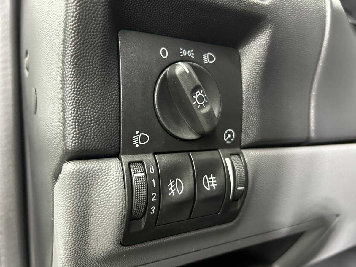Opel Corsa с пробегом — 2001 год. Фото: #7