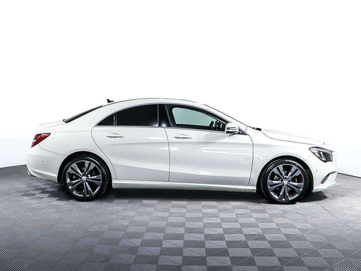 Mercedes-Benz CLA с пробегом — 2016 год. Фото: #3