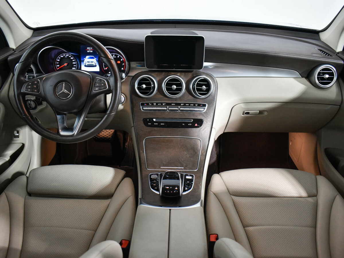 Mercedes-Benz GLC Coupe с пробегом — 2018 год. Фото: #12