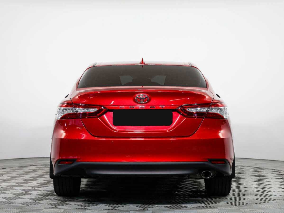 Toyota Camry с пробегом — 2021 год. Фото: #4