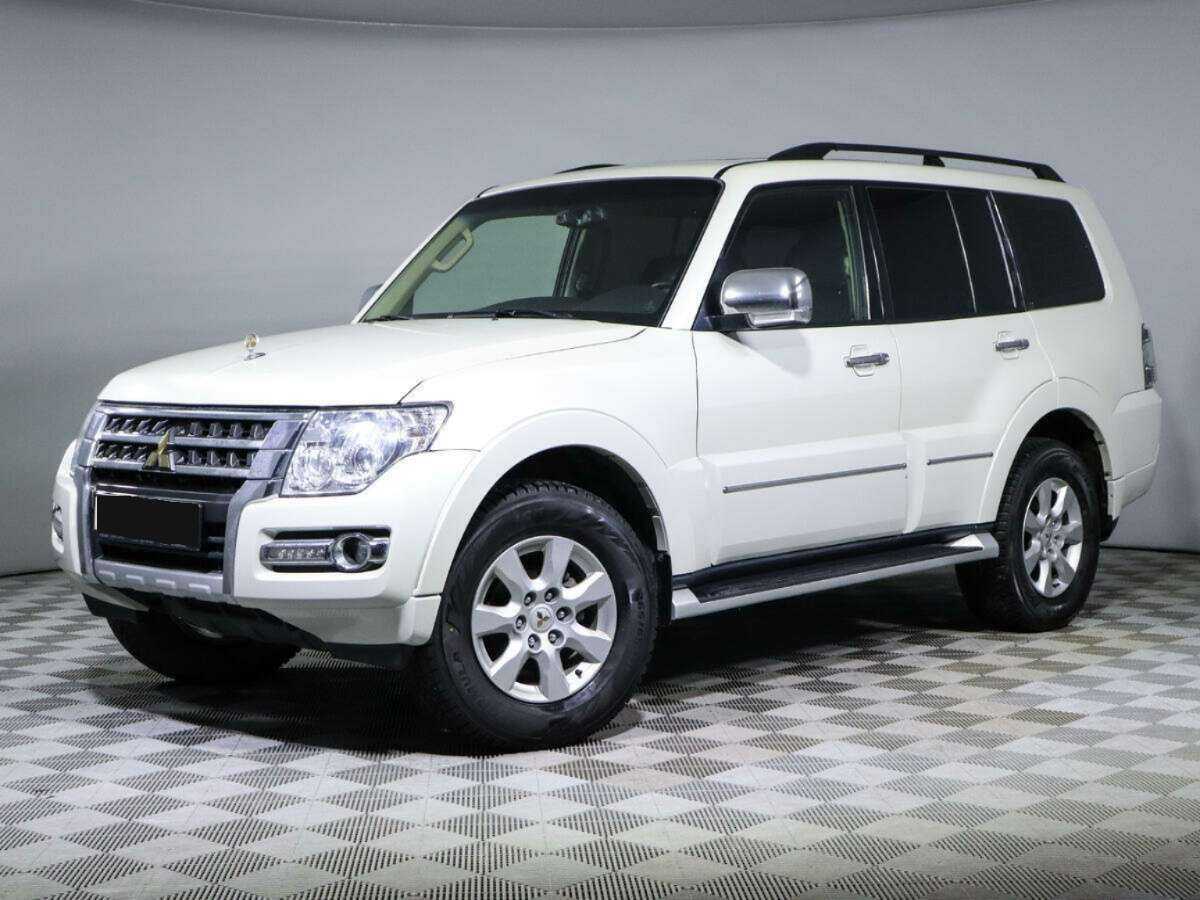 Mitsubishi Pajero с пробегом — 2021 год. Посмотреть фото