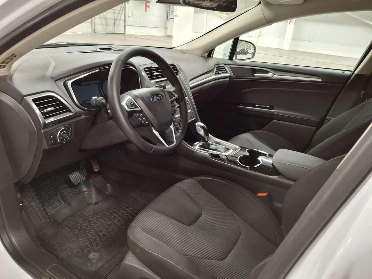Ford Mondeo с пробегом — 2016 год. Фото: #15