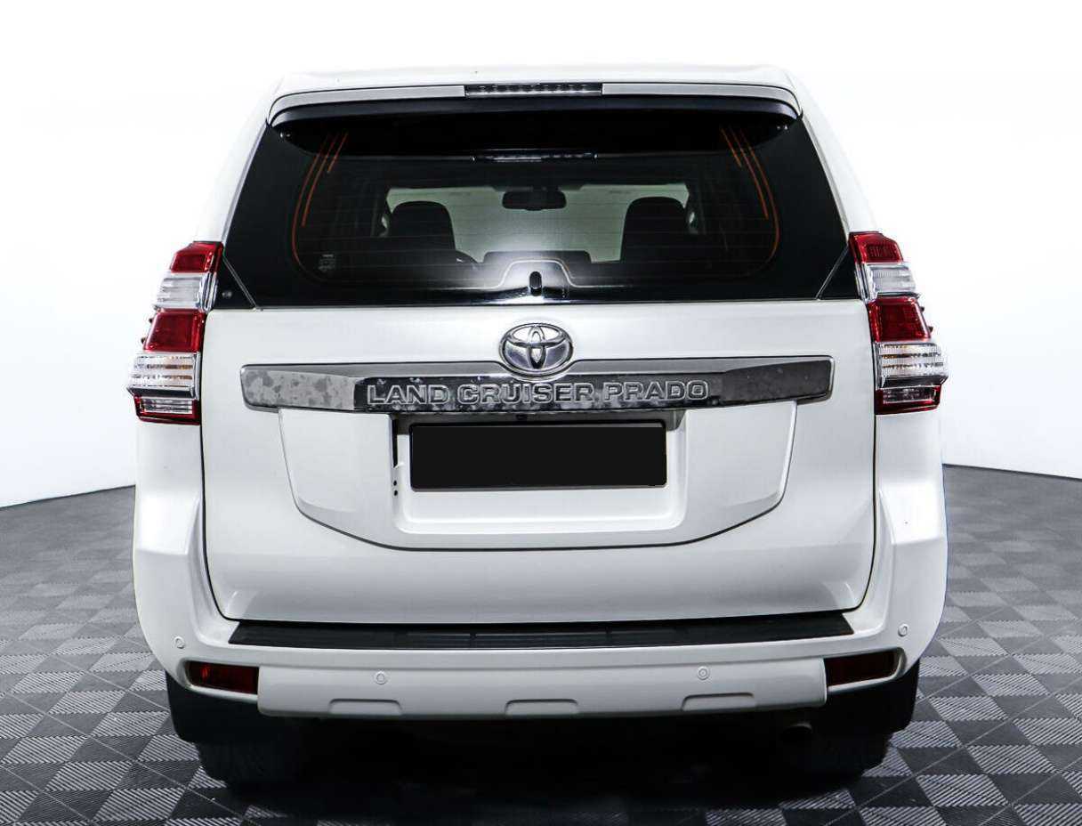 Toyota Land Cruiser Prado с пробегом — 2015 год. Фото: #5