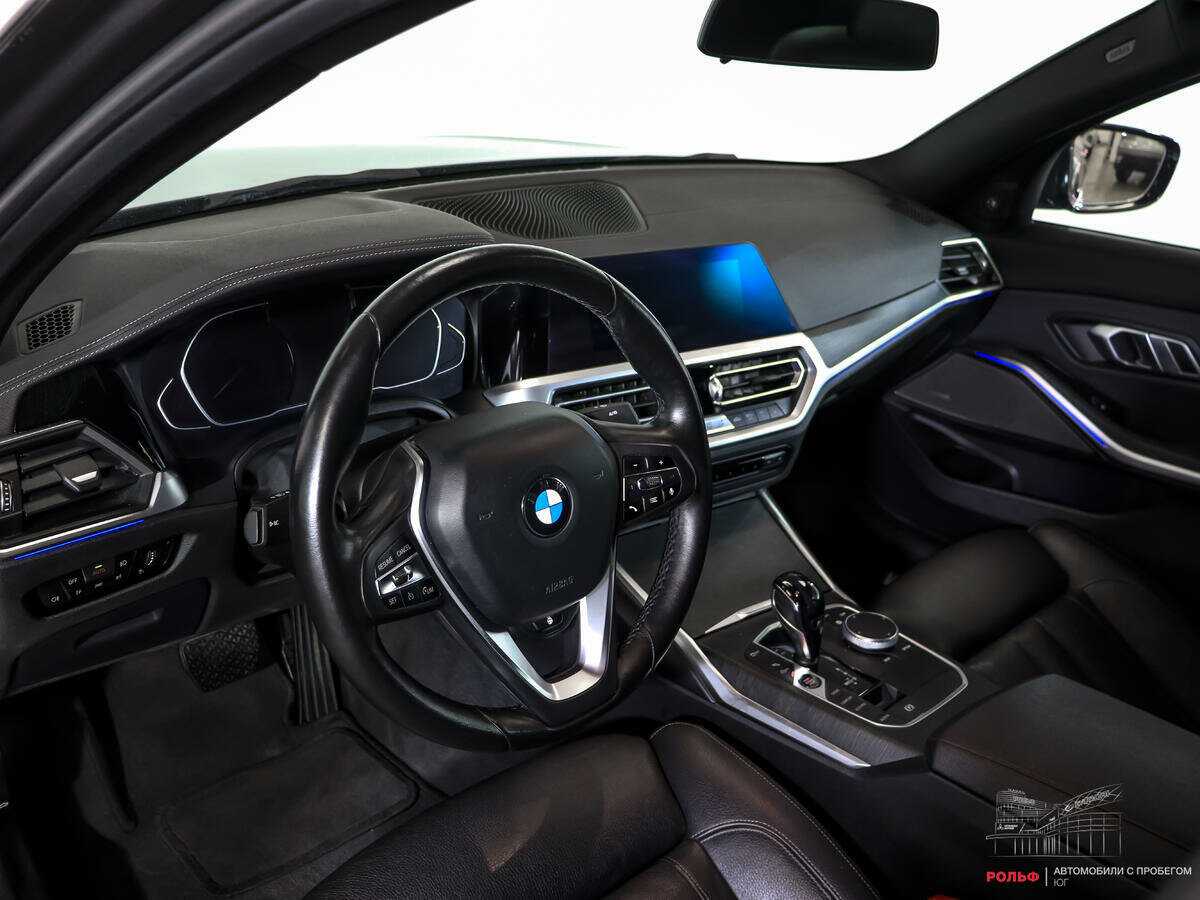 BMW 3 серии с пробегом — 2020 год. Фото: #11